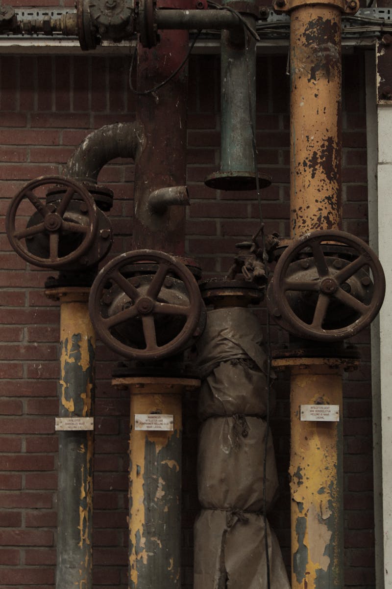 Steam trap survey industrial pipes