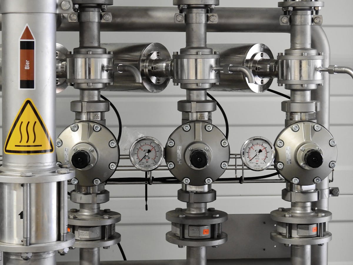 Stainless steel industrial control valve and pressure gauges